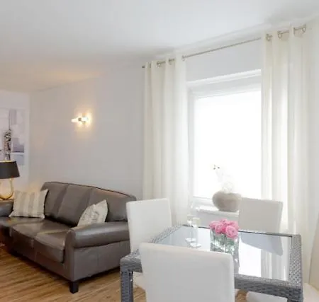Marin Am Hafen 1 - Fewo, Direkt Am Meer! Zentral Aber Ruhig Apartamento
